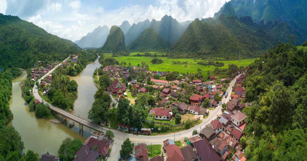 vang vieng laos