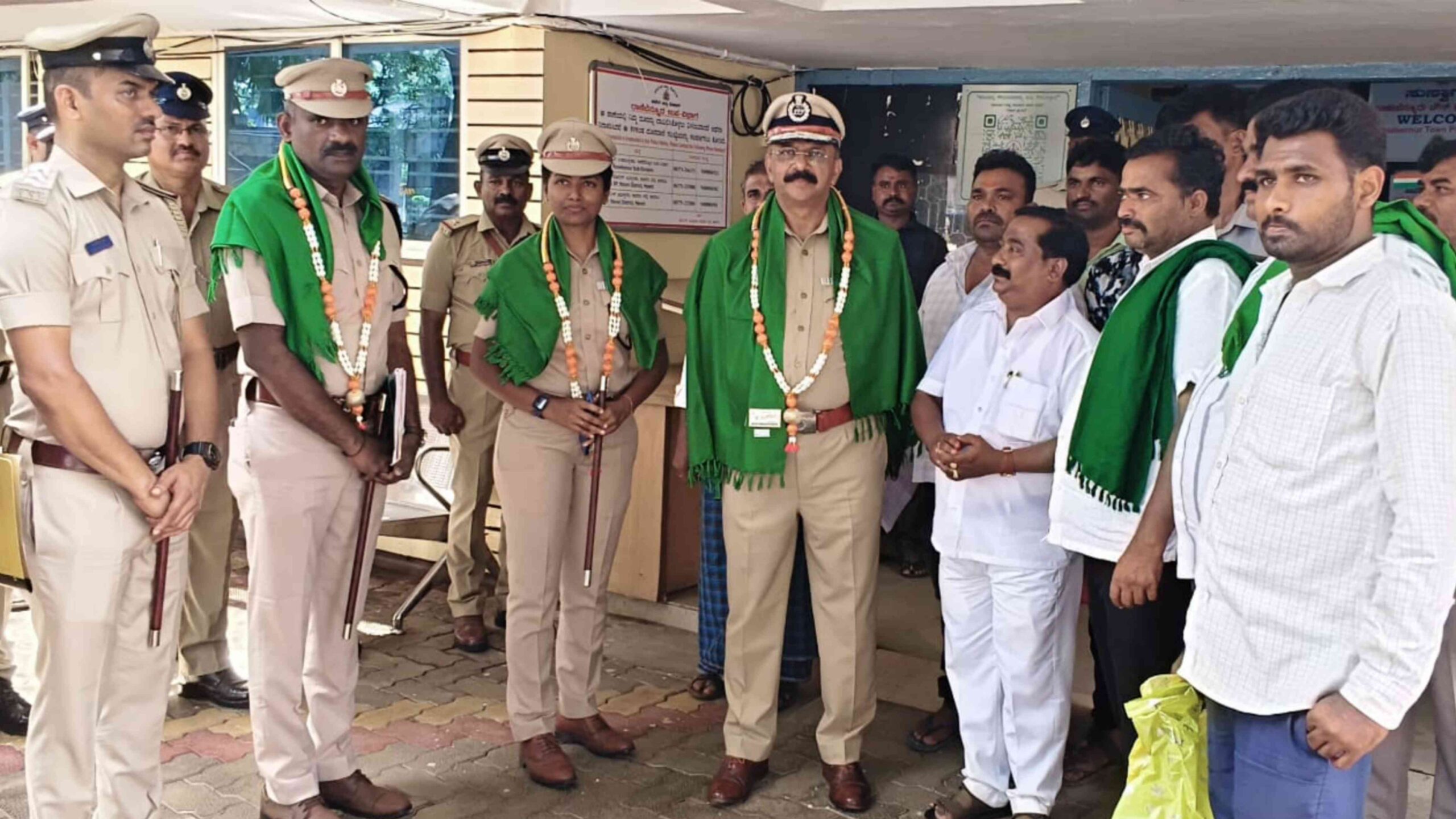 ranebennur police station igp visit scaled