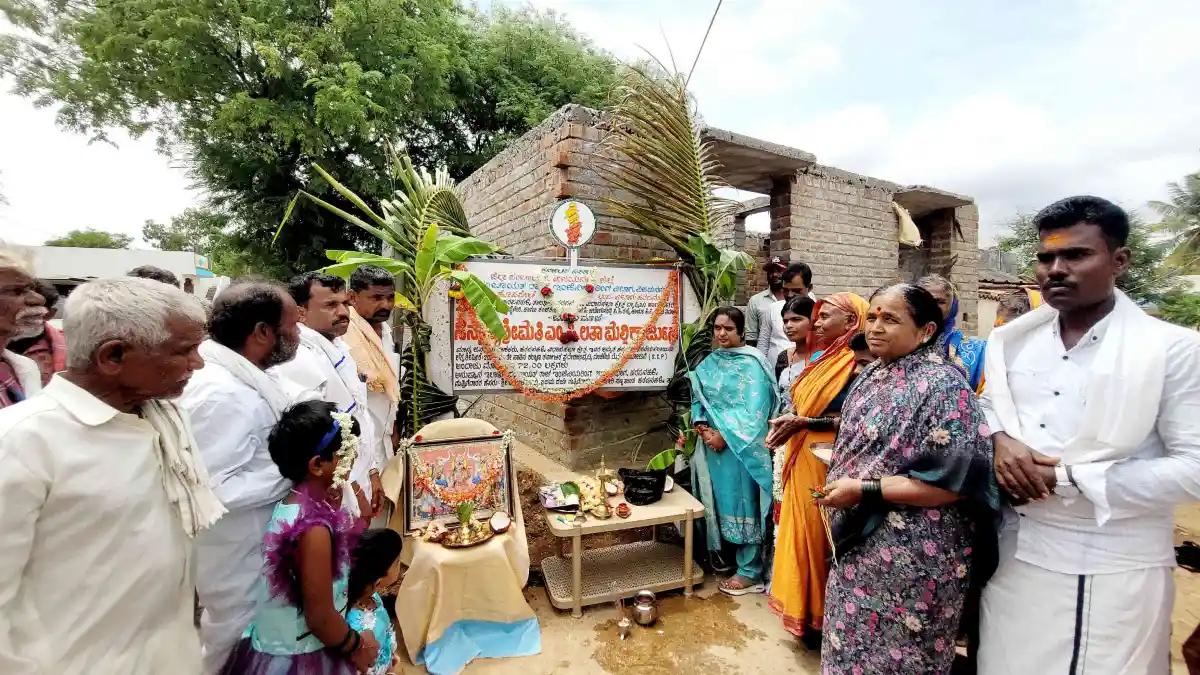 lata madam mlaa